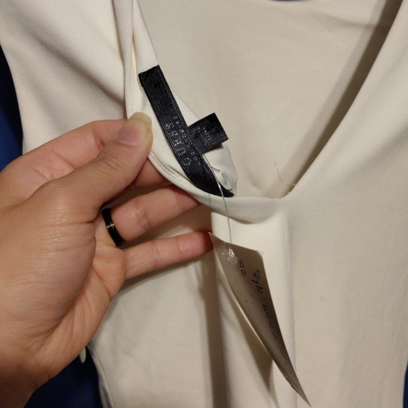 3/ $30 NWT guess dress - please view all photos - Picture 4 of 6